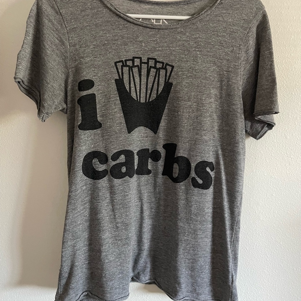 Chaser Gray 'I Love Carbs' Short Sleeve Tee